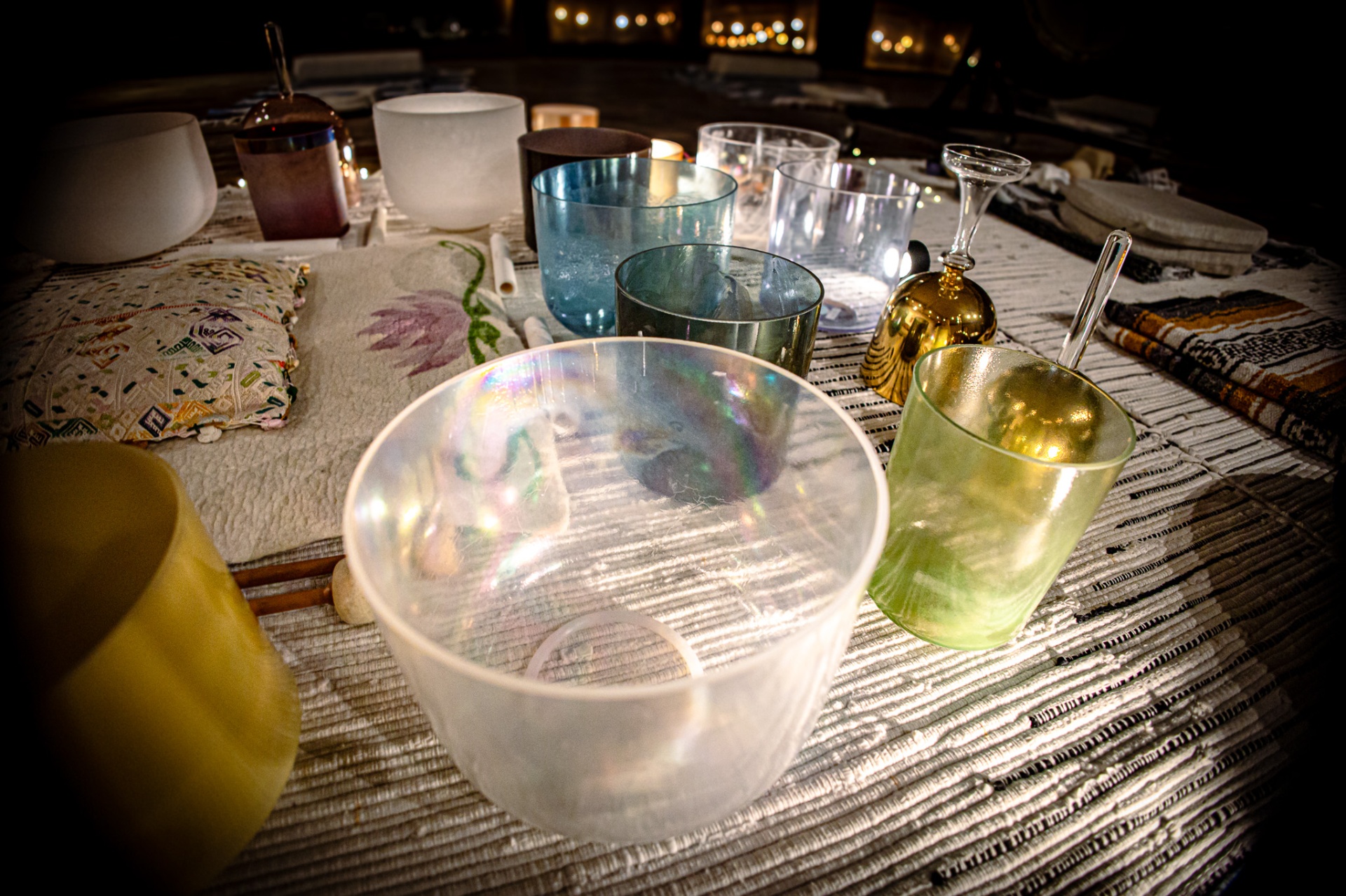 Saturday Evenings · Holistika
